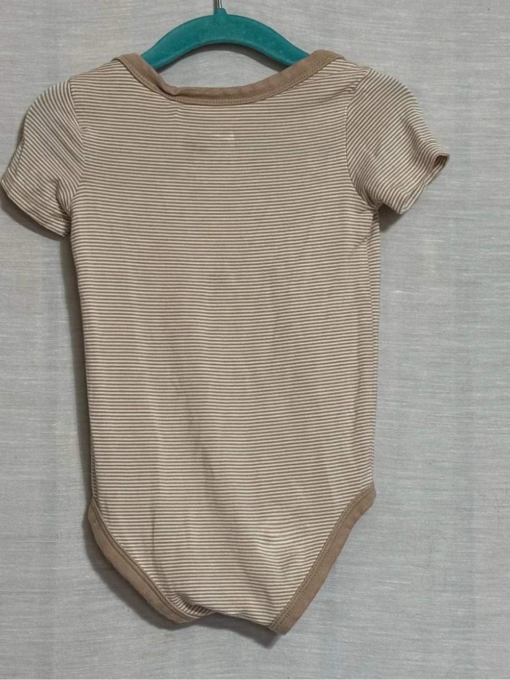 Nike Baby 9M Neutral Striped Bodysuit Jogger Pants Set NWOT